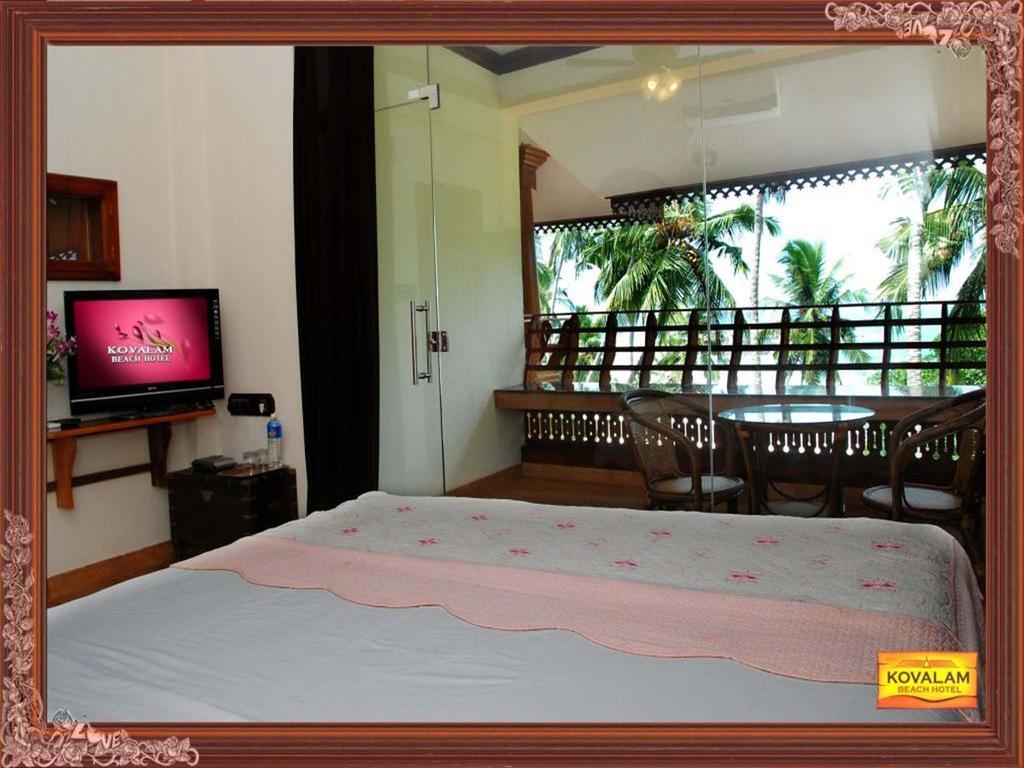 Kovalam Beach Hotel Room photo