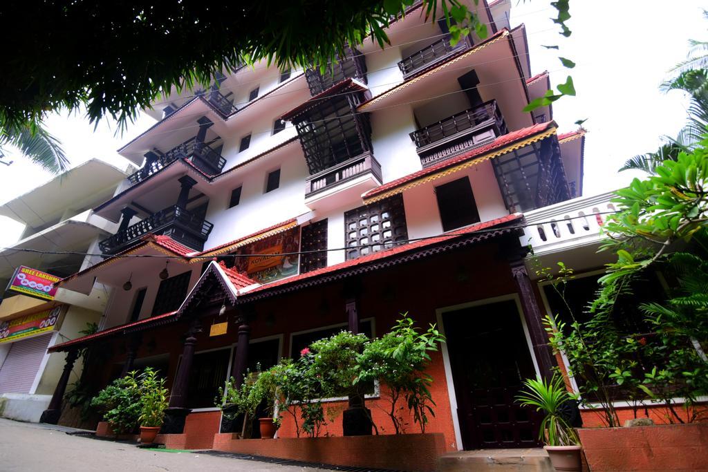 Kovalam Beach Hotel Exterior photo