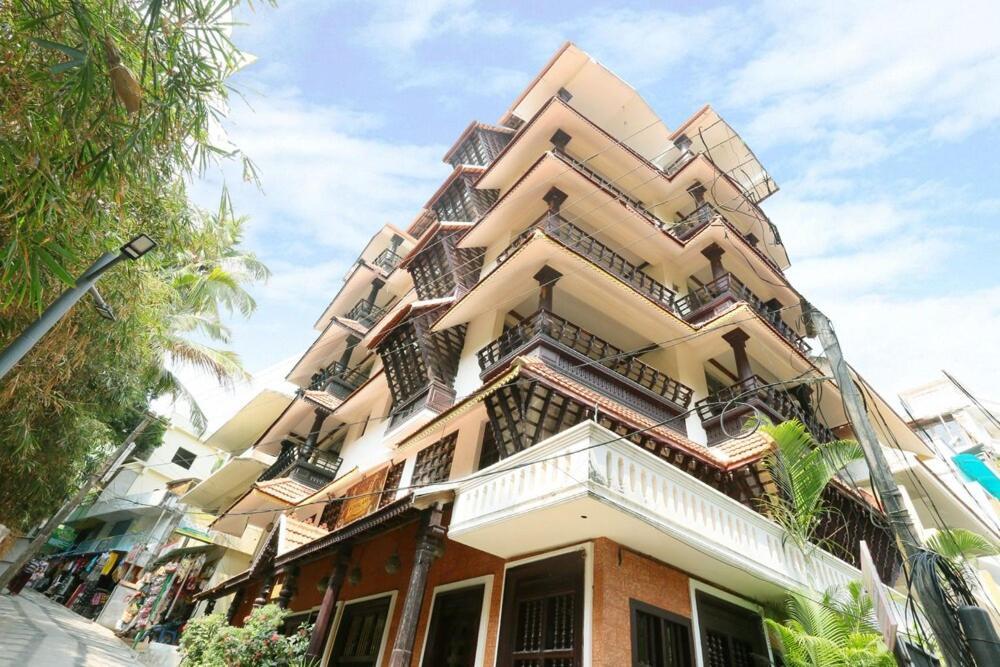 Kovalam Beach Hotel Exterior photo